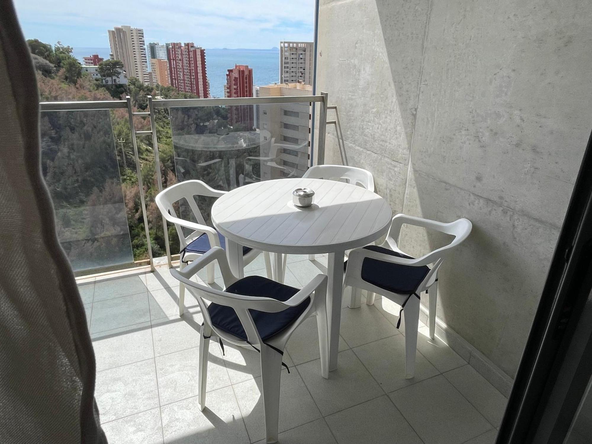Apartamento Con Vistas Y Bien Ubicado Renovado Μπένιντορμ Εξωτερικό φωτογραφία